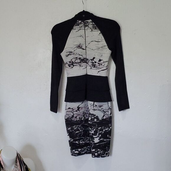 Bebe Peplum Abstract Patterned Long Sleeve Dress Size XXS - Picture 6 of 12